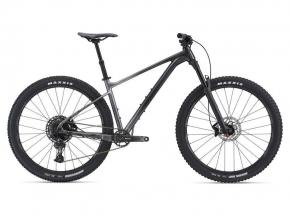 Giant Fathom 29 1 Mountain Bike  2021 - Crank up steep climbs with smooth-rolling efficiency.