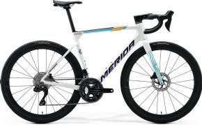 Merida Scultura 6000 Team Carbon Road Bike Bahrain Victorious 2026 - 