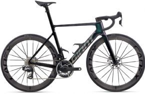 Giant Propel Advanced SL 0 RED Carbon Road Bike  2026 - Affordable reliable and engineered for the demands of modern e-bikes